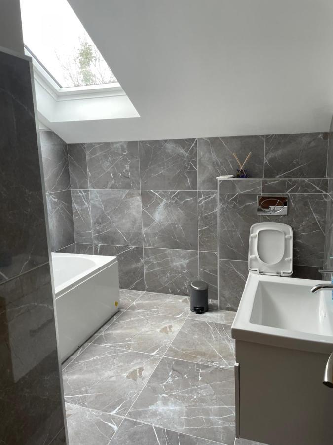 Lough Key Luxury Riverfront Apartment Cootehall Εξωτερικό φωτογραφία