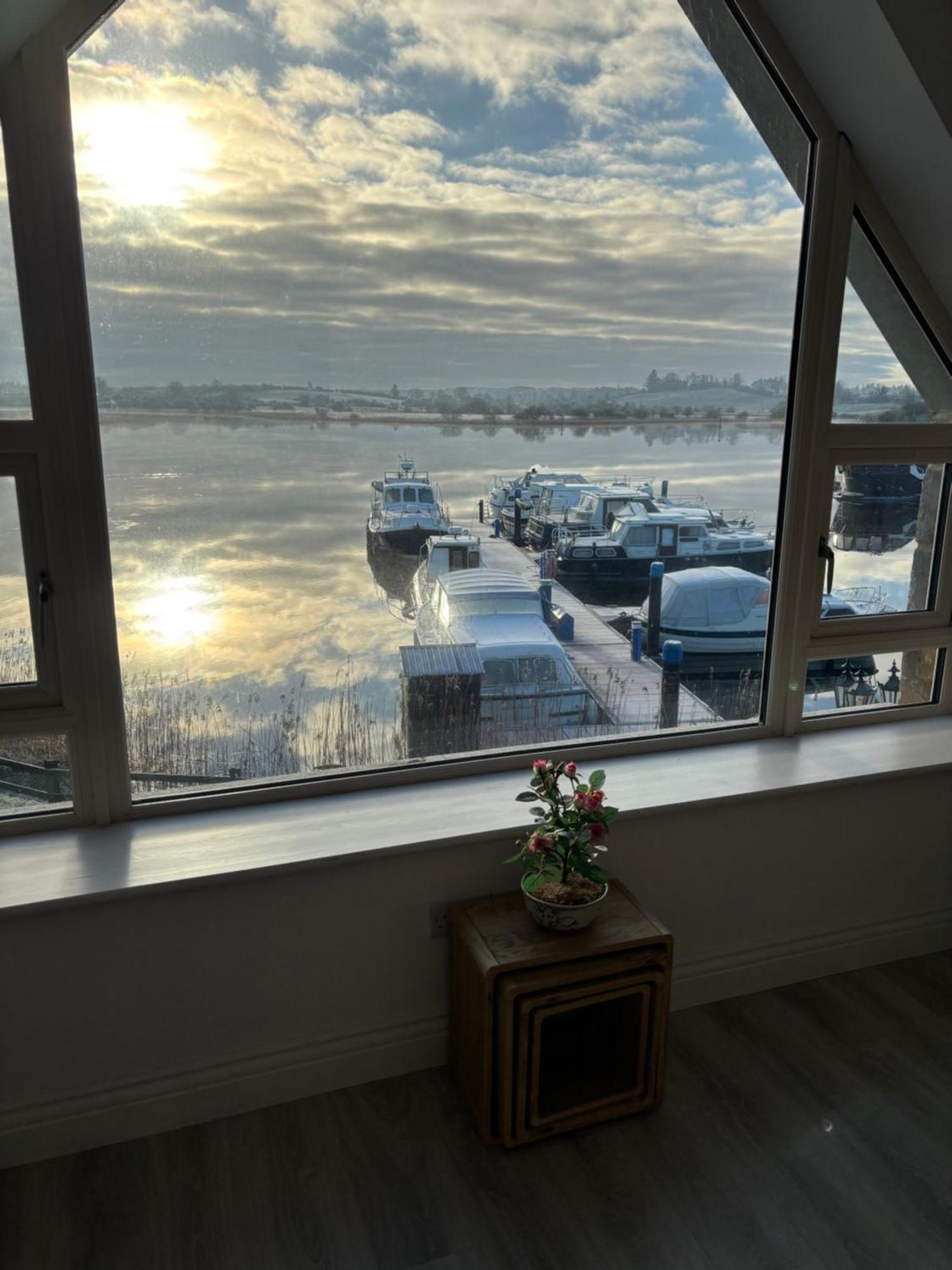 Lough Key Luxury Riverfront Apartment Cootehall Εξωτερικό φωτογραφία